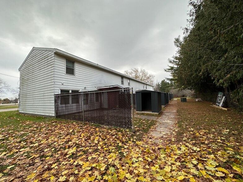 More Photos Of 726 S Huron St, Cheboygan Apartments For Sale