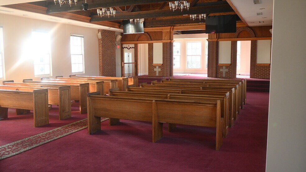 More Photos Of 2715-2725 22nd St NE, Washington Religious Facility For Sale