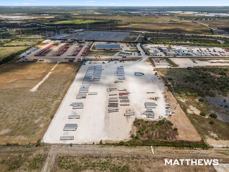 More Photos Of 14603 Speedway Park, Von Ormy Warehouse For Sale