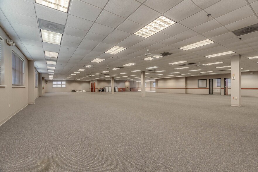 More Photos Of 717 N 16th St, Saint Louis Office For Lease