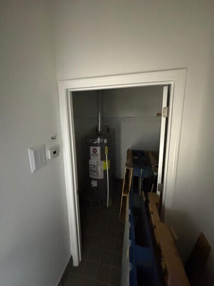 More Photos Of 975 Broadway St, Buffalo General Retail For Sale