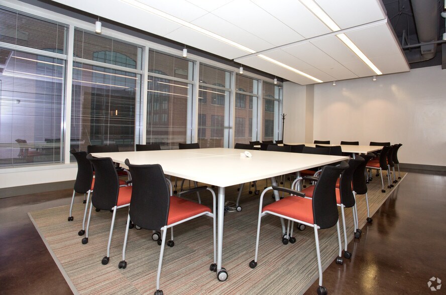 Photo of Lbby Floor Ste 100 - Spec Suite