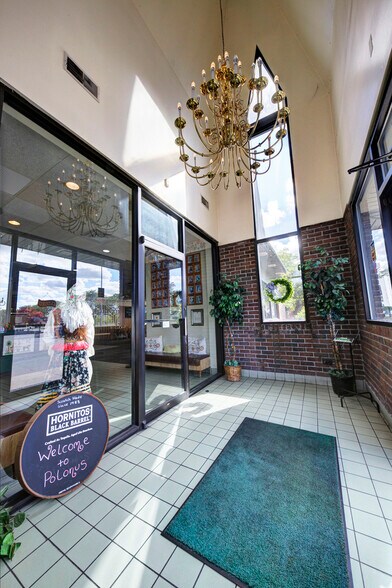 More Photos Of 1744 Biddle Ave, Wyandotte General Retail For Sale
