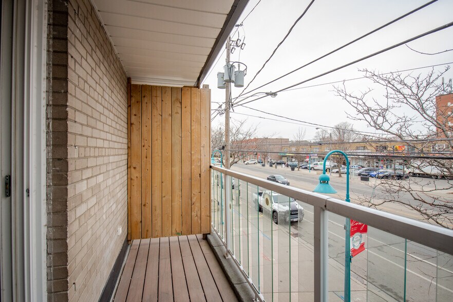 More Photos Of 3263 Lake Shore Blvd W, Toronto Dormitory For Sale