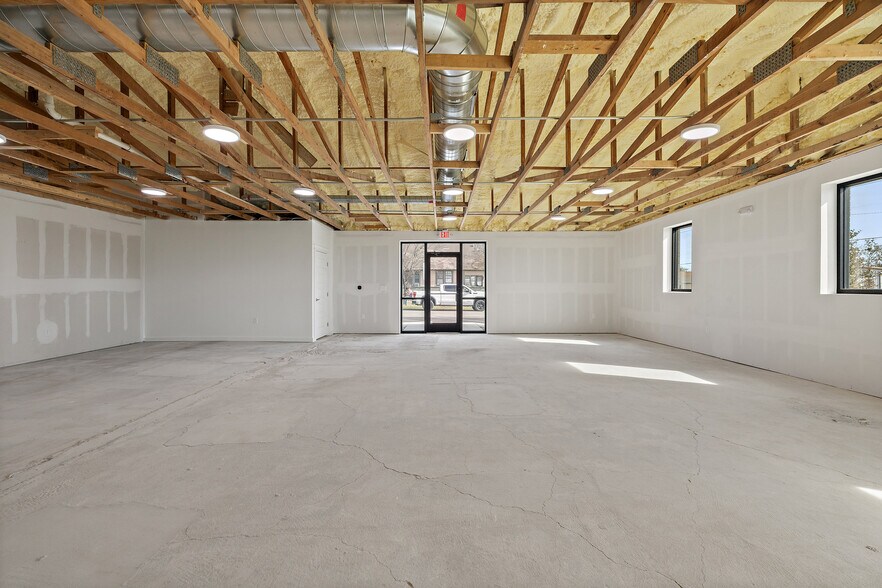 More Photos Of 301-303 Elliott St, Taylor Office For Lease