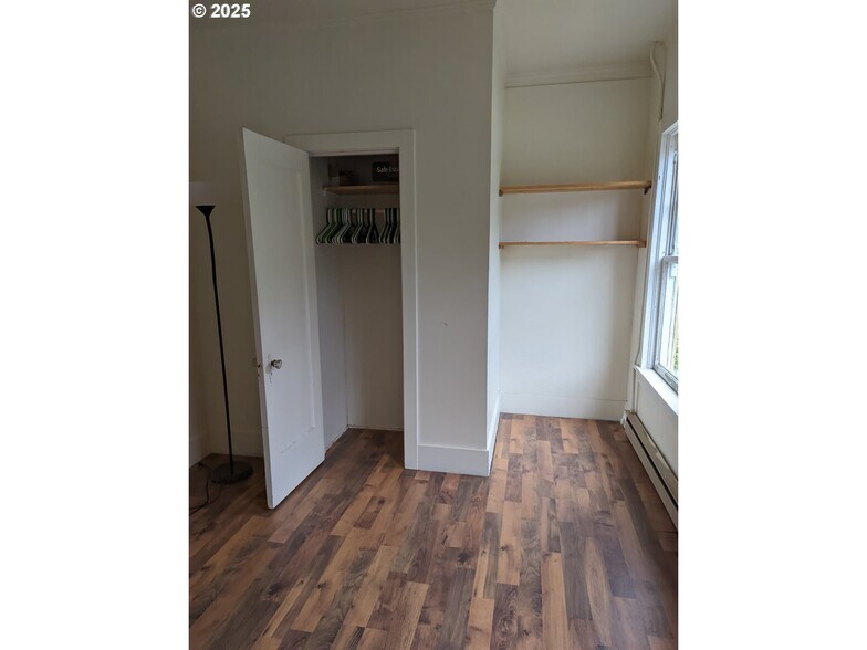More Photos Of 935 Jackson St, Port Orford Apartments For Sale
