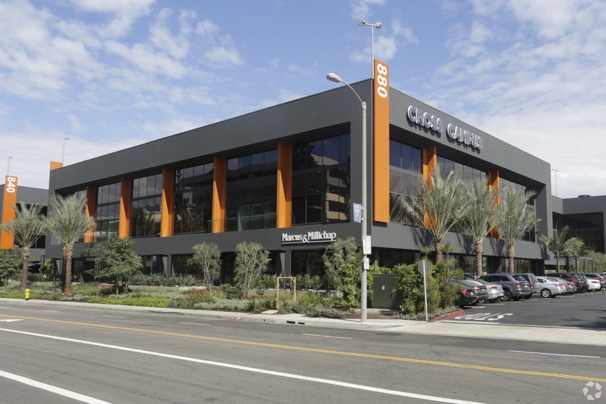 More Photos Of 840 Apollo St, El Segundo Loft Creative Space For Lease