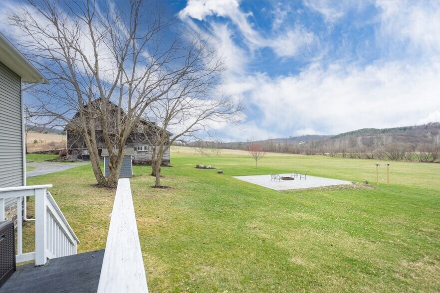 More Photos Of 211 Hanks Rd, Troy Hospitality For Sale