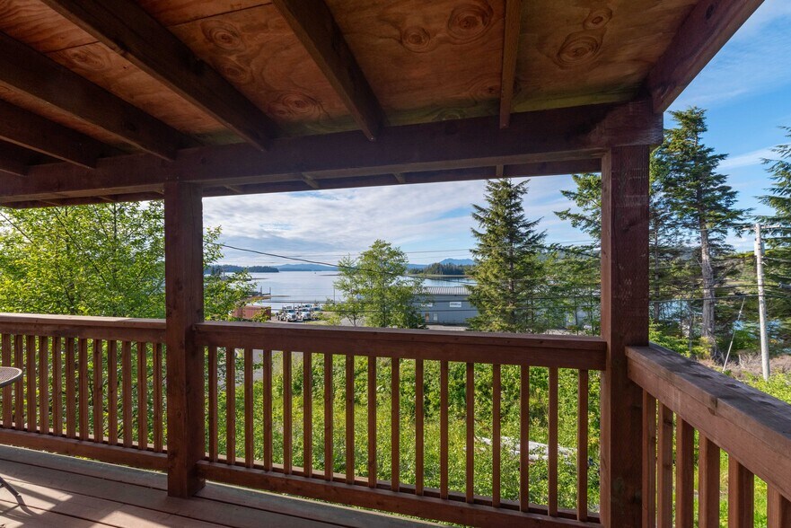 More Photos Of 400 JS Dr, Craig Flex For Sale