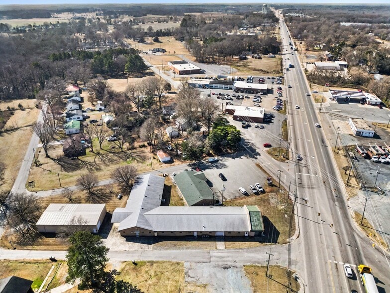 More Photos Of 6402 W Marshville Blvd, Marshville Showroom For Sale