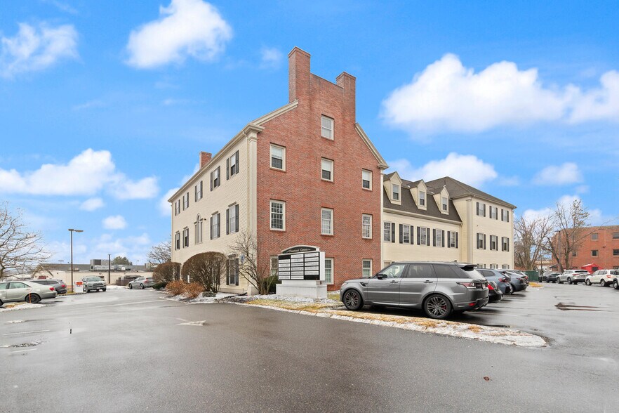 More Photos Of 7 Federal St, Danvers Office For Sale