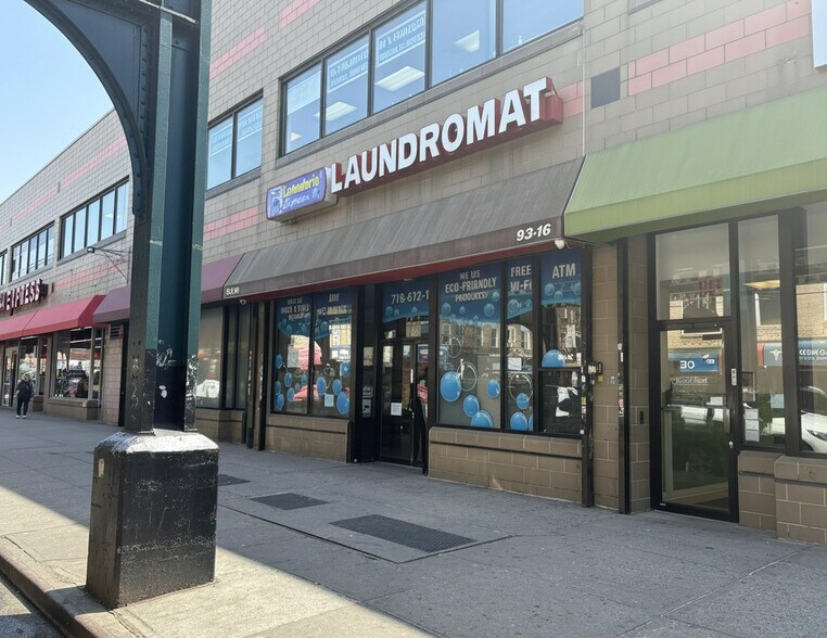 Primary Photo Of 9316 Roosevelt Ave, Jackson Heights Storefront Retail Office For Lease
