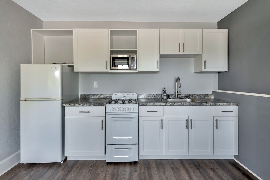 More Photos Of 329 N K St, Lake Worth Apartments For Sale
