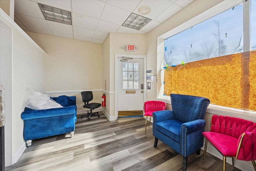 More Photos Of 137 MacDade Blvd, Folsom Medical For Sale