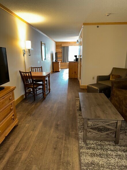 More Photos Of 10290 Highway 27 S, Hayward Hotel For Sale