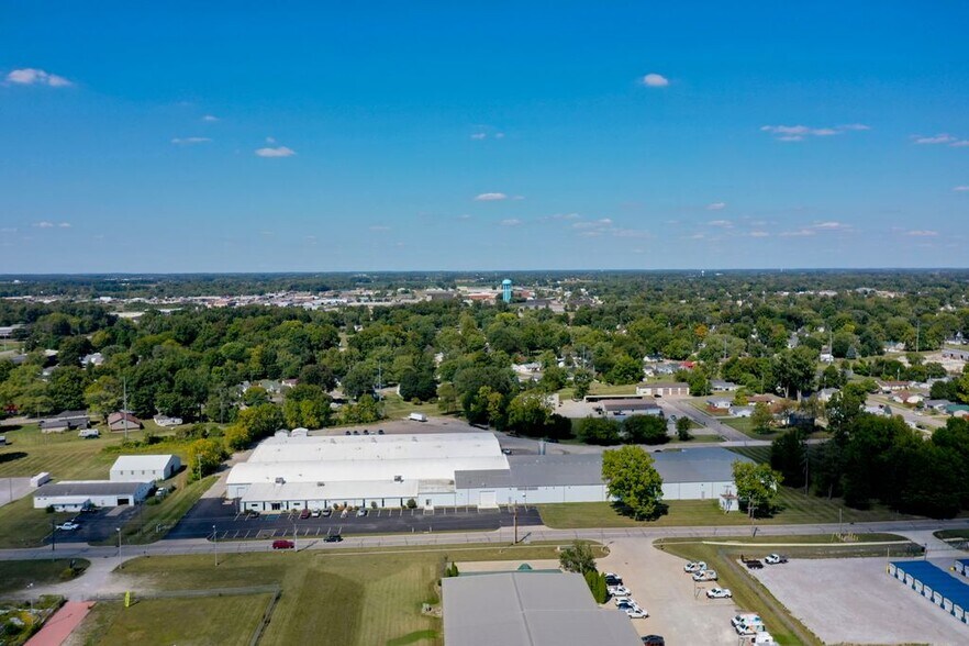 More Photos Of 1000 Auburn Dr, Auburn Warehouse For Sale