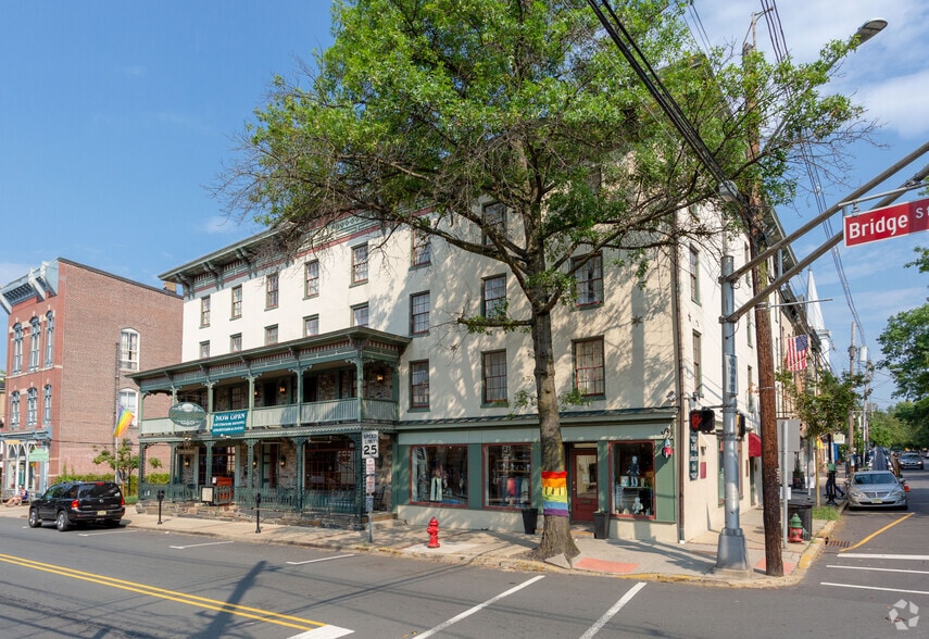 More Photos Of 32 Bridge St, Lambertville Hotel For Lease