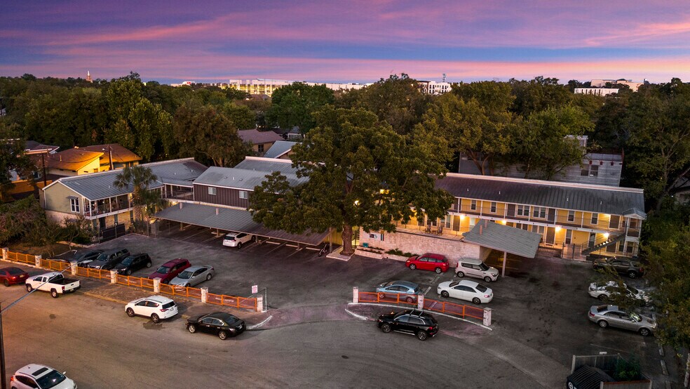 More Photos Of 2523 Durwood St, Austin Apartments For Sale