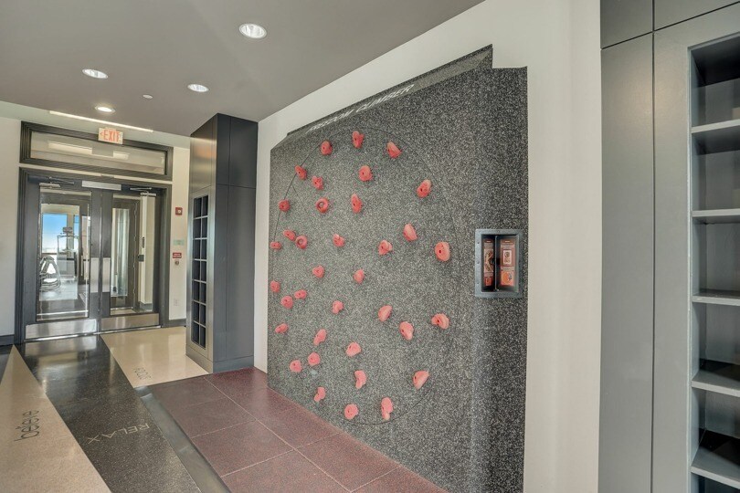 More Photos Of 2800 Kirby Dr, Houston Apartments For Lease