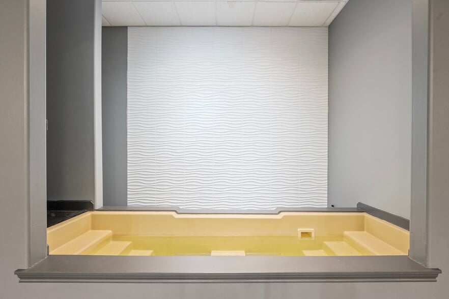 More Photos Of 13107 State Highway 30, College Station Religious Facility For Sale