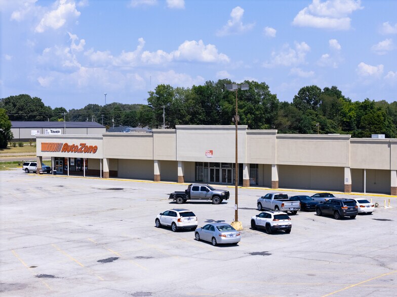 More Photos Of 2210 N Central Ave, Humboldt Unknown For Lease