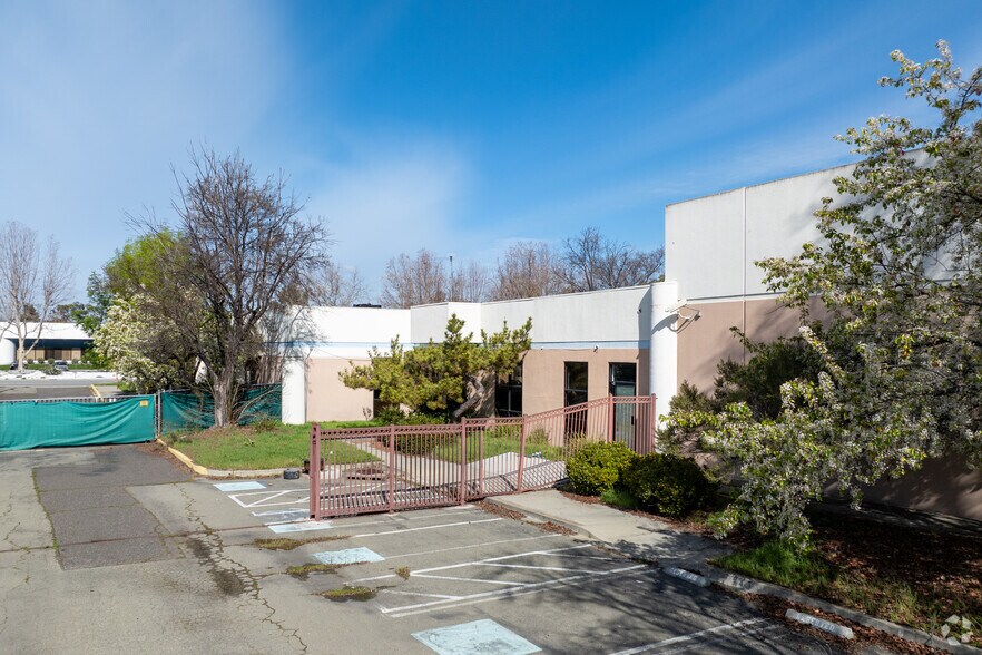 More Photos Of 4273 Solar Way, Fremont Manufacturing For Sale