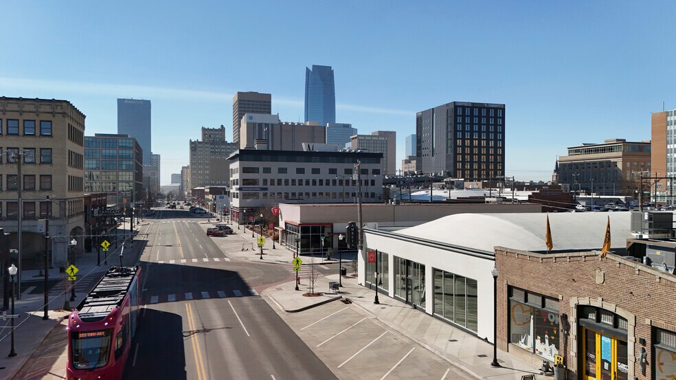 More Photos Of 801 N Broadway Ave, Oklahoma City Storefront Retail Office For Lease