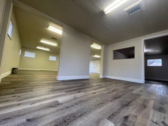 More Photos Of 1707 South St, Leesburg Daycare Center For Sale