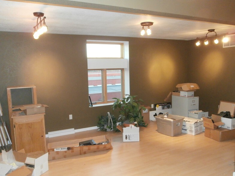 More Photos Of 6524 Seybold Rd, Madison Flex For Sale