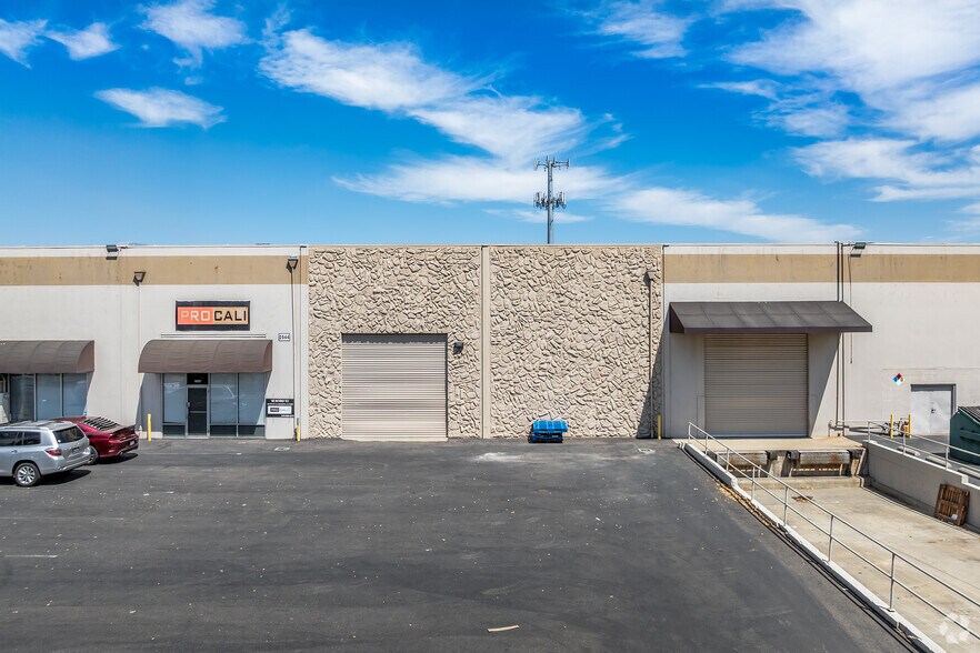 More Photos Of 2544 Port St, West Sacramento Warehouse For Lease