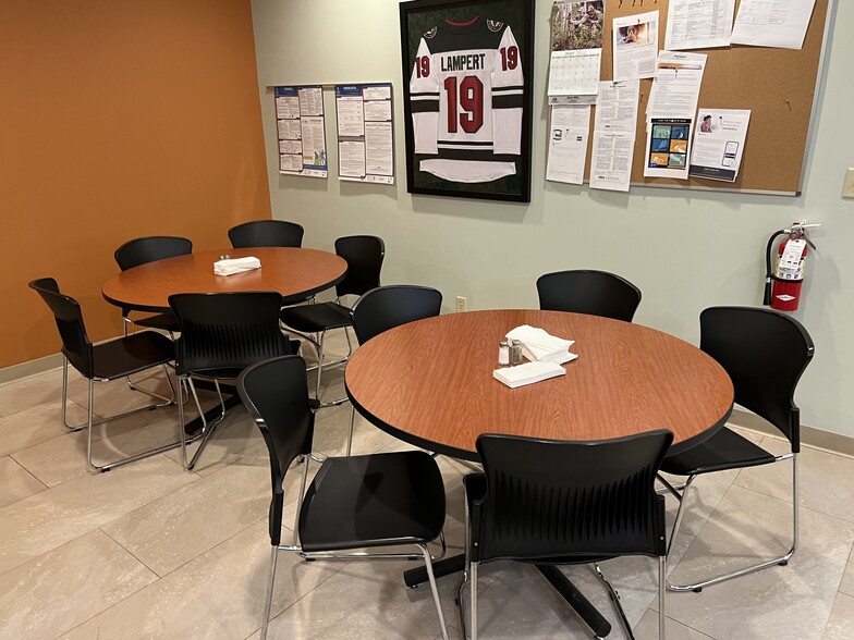 More Photos Of 1850 Como Ave, Saint Paul Medical For Sale