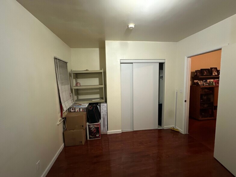 More Photos Of 1111-1121 W Alhambra Rd, Alhambra Apartments For Sale
