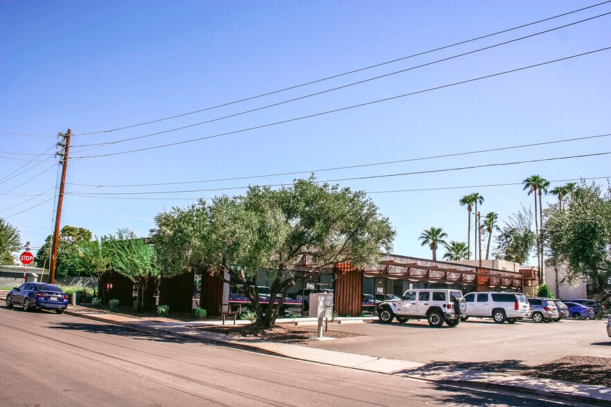 More Photos Of 3844 N 32nd St, Phoenix Storefront Retail Office For Lease