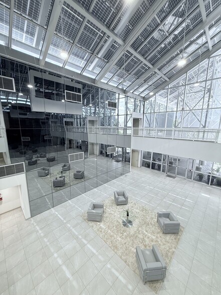 More Photos Of 4406 W Linebaugh Ave, Tampa Office For Lease