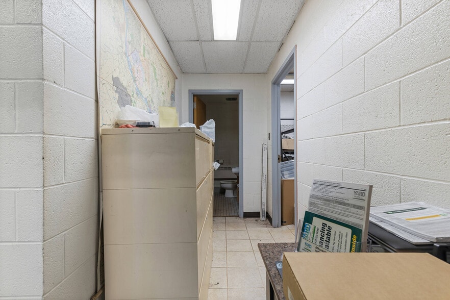 More Photos Of 520 E Bruceton Rd, Pittsburgh Freestanding For Sale