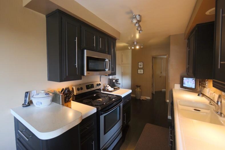 More Photos Of 1203 N Kings Rd, West Hollywood Apartments For Sale