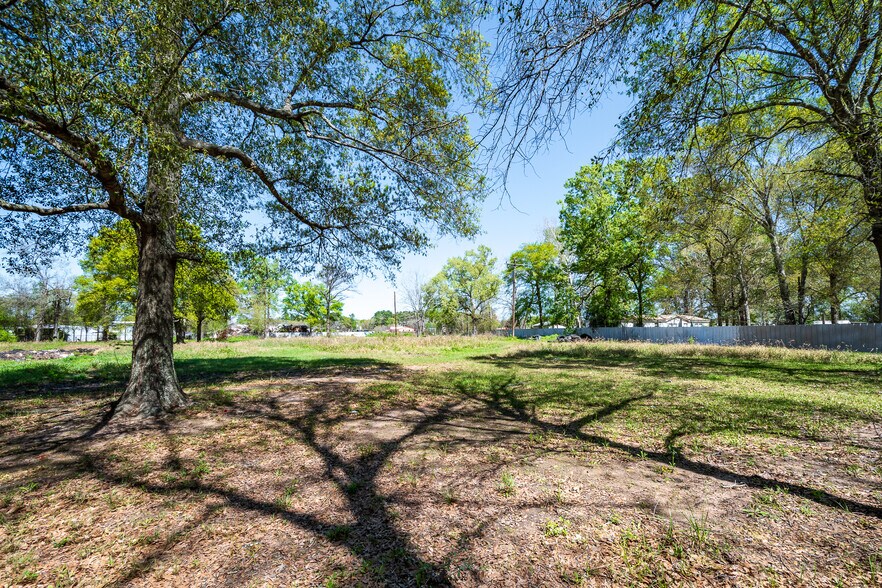 More Photos Of 20110 FM 1485 Rd, New Caney General Retail For Sale