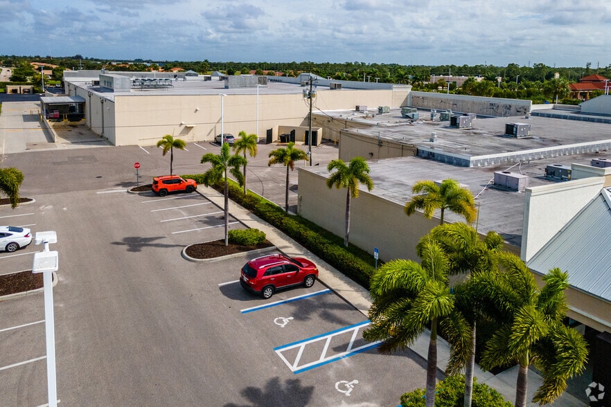 More Photos Of 3941 Tamiami Trl, Punta Gorda Unknown For Lease