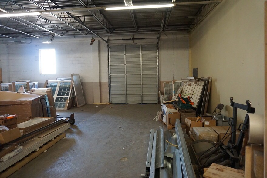 More Photos Of 505 Keystone Rd, Southampton Warehouse For Sale