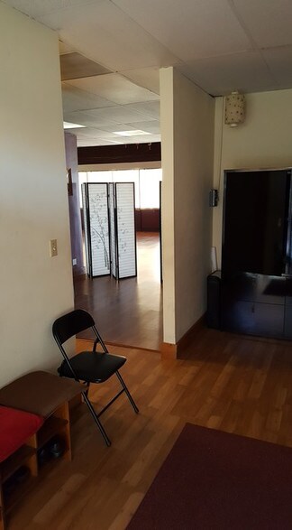 More Photos Of 22762 Aspan St, Lake Forest Storefront For Lease