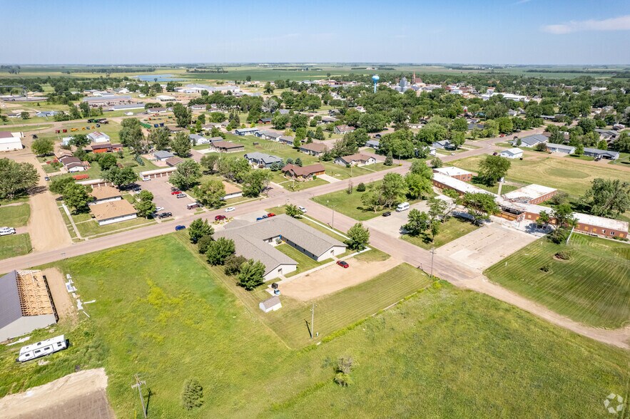 More Photos Of 600 S Hill St, Salem Apartments For Sale