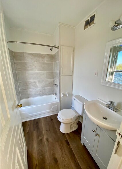 More Photos Of 303 Main St, Phoenixville Apartments For Sale