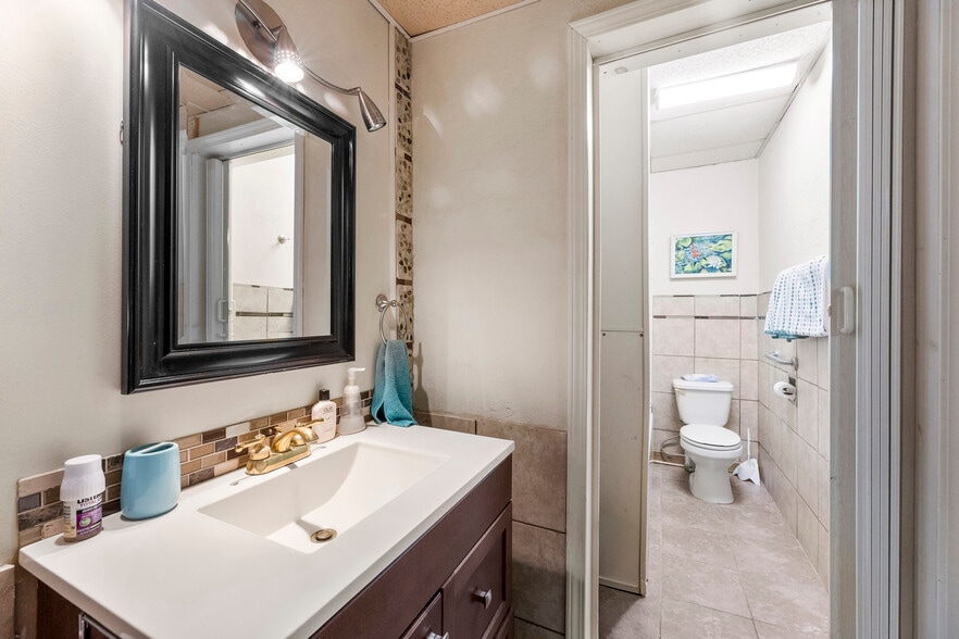 More Photos Of 2246 N Aspen St, Lincolnton Flex For Sale