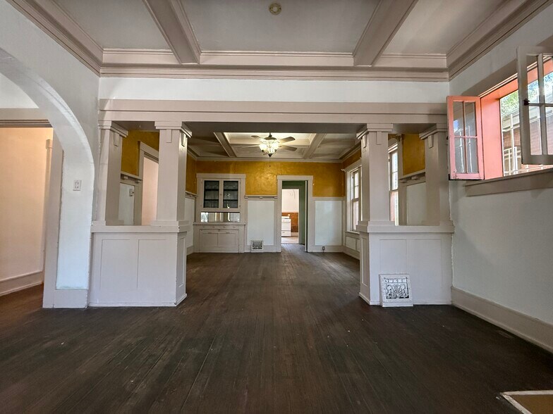 More Photos Of 1314 Magoffin Ave, El Paso Office Residential For Sale
