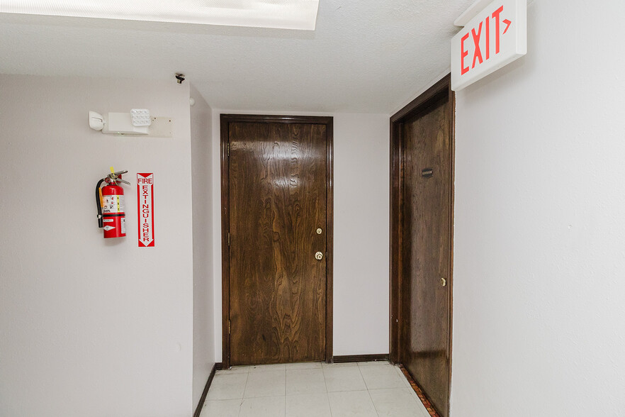 More Photos Of 1319 E 17th Ave, Hutchinson Religious Facility For Sale