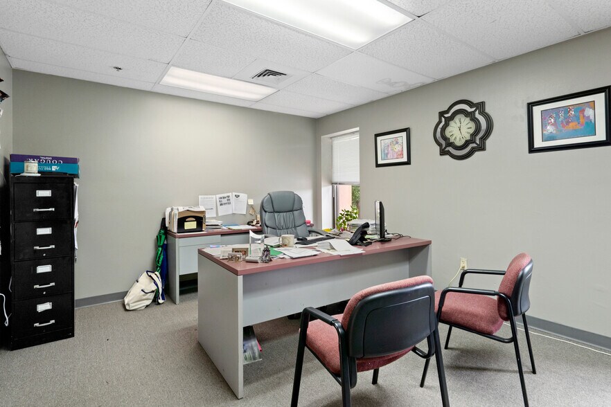 More Photos Of 1624 N Meadowcrest Blvd, Crystal River Manufacturing For Lease