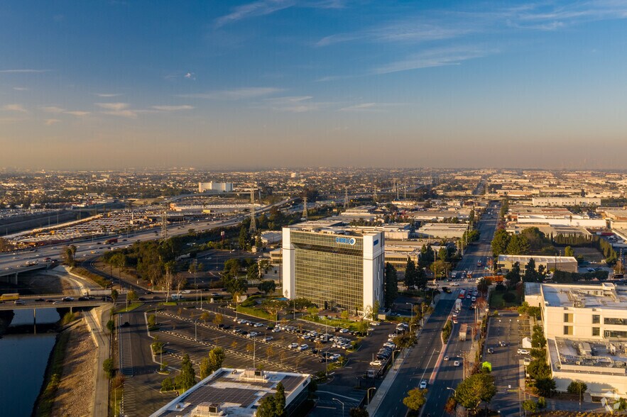 More Photos Of 500 W 190th St, Gardena Office For Lease
