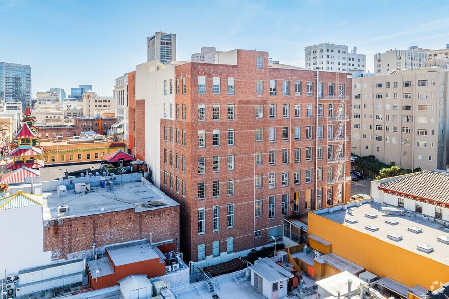 More Photos Of 720 California St, San Francisco Loft Creative Space For Lease