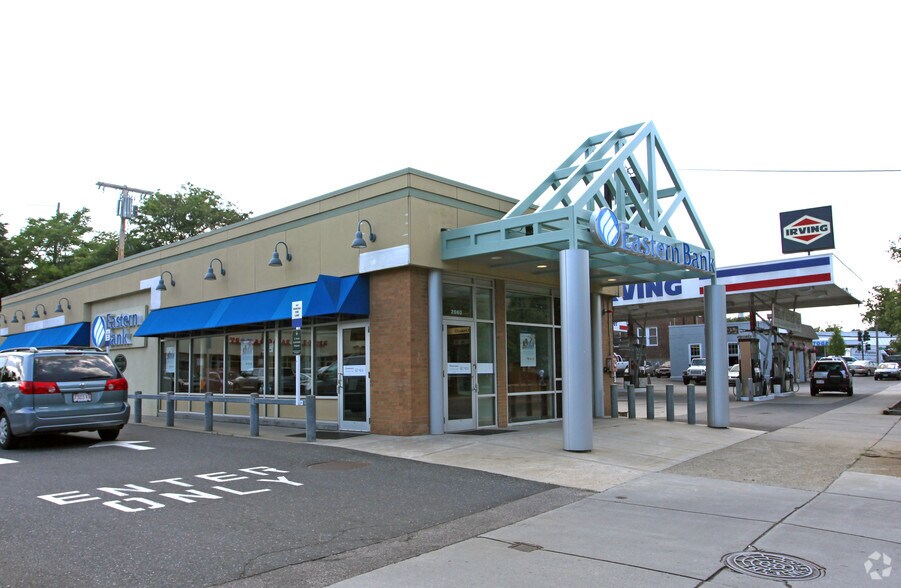 More Photos Of 2040-2060 Commonwealth Ave, Auburndale Unknown For Lease