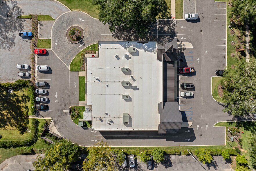 More Photos Of 19686 Greeno Rd, Fairhope General Retail For Sale